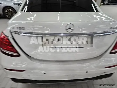 2020, Mercedes-Benz / E 350, 78256 км., gas