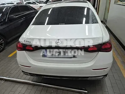 2024, Mercedes-Benz / E 200, 26 км., gas, 1999 куб.см.