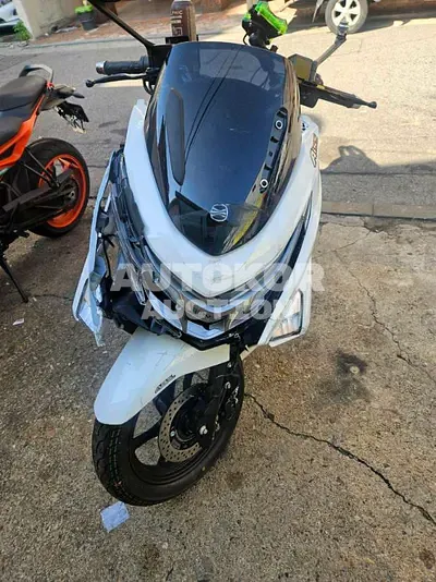 2024, BMW / 125, gas