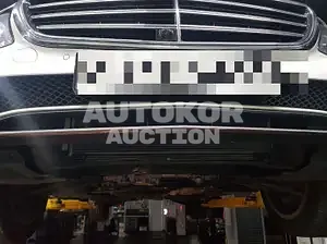 2019, Mercedes-Benz / E 300, unknown