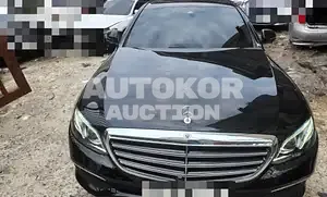 2017, Mercedes-Benz / E 300, gas
