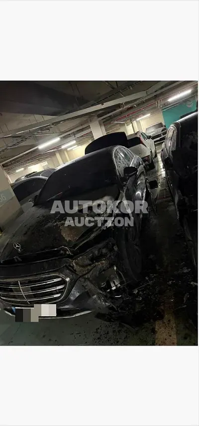2025, Mercedes-Benz / e300, 10000 км., gas, 1999 куб.см.