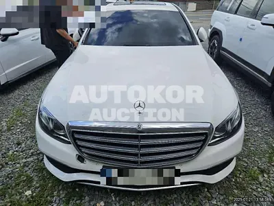2017, Mercedes-Benz / E 220, 368226 км., diesel