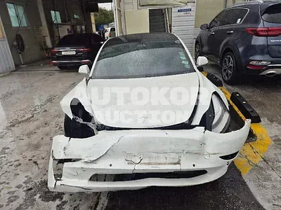 2020, Tesla / Model 3, VIN: 5YJ3E1EA9LF762884, 103254 км., electric, 1 куб.см.