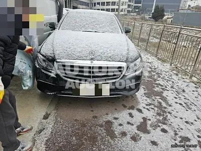 2018, Mercedes-Benz / E 300, 118589 км., gas