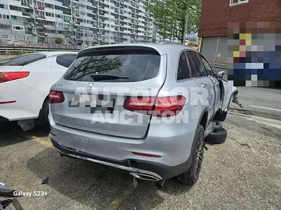 2020, Mercedes-Benz / GLC 300, 68469 км., gas