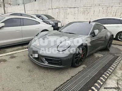 2024, Porsche / 911 carrera gts, 16943 км., gas