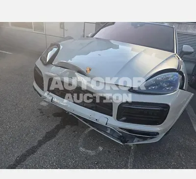 2023, Porsche / Cayenne, 20000 км., hybrid