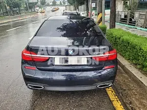 2017, BMW / 740, 10000 км., gas