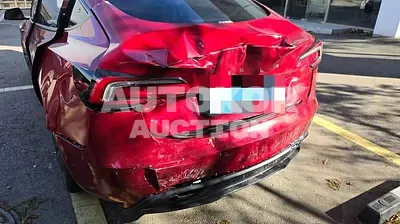 2024, Tesla / Model 3, 6000 км., electric