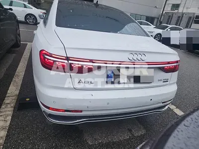 2022, Audi / A8, 16060 км., gas, 2995 куб.см.
