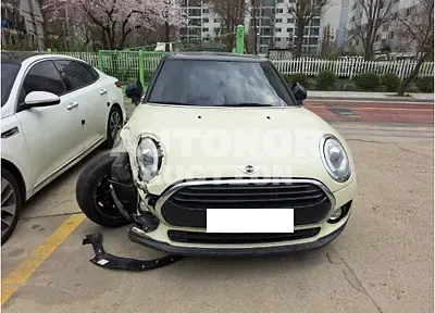 2018, MINI / Clubman, VIN: WMWLN5108J2G11037, gas