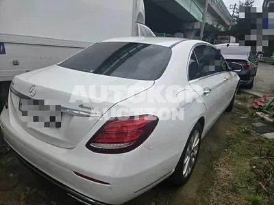 2019, Mercedes-Benz / e300, 146958 км., diesel