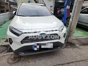 2022, Toyota / RAV4, 11571 км., hybrid