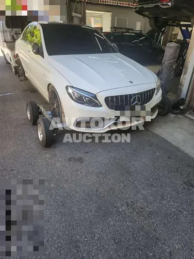 2015, Mercedes-Benz / c200, 97859 км., gas