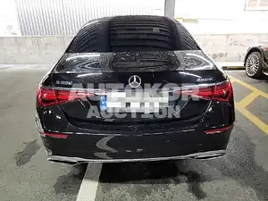 2021, Mercedes-Benz / S 580, 153989 км., hybrid, 3982 куб.см.