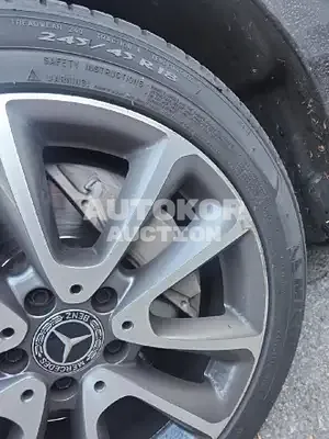 2019, Mercedes-Benz / E 300, unknown