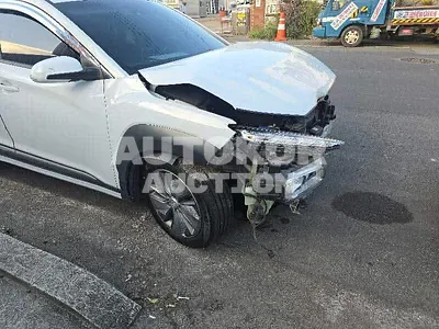 2020, Hyundai / Kona, VIN: KMHK281GFLU120843, 108516 км., electric
