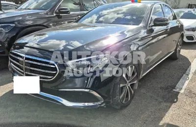 2021, Mercedes-Benz / e300e, 98482 км., hybrid