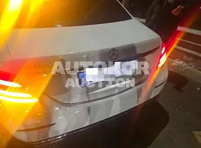 2018, Mercedes-Benz / E 300, gas