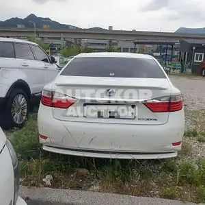 2015, Lexus / ES 300, VIN: JTHBW1GG0F2096515, 45031 км., hybrid, 2494 куб.см.