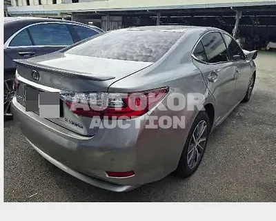 2016, Lexus / ES 300, 180131 км., hybrid, 2494 куб.см.
