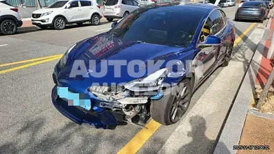 2020, Tesla / Model 3, 100799 км., electric