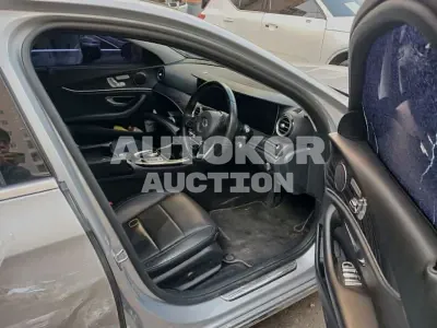 2017, Mercedes-Benz / E 300, VIN: WDDZF4JB2HA035633, 150396 км., gas
