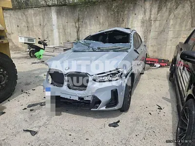 2023, BMW / X4, 11000 км., gas
