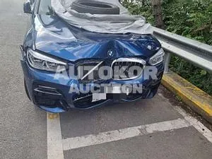 2017, BMW / 330, VIN: WBATX710XJLB46762, 150000 км., diesel