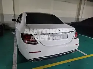 2016, Mercedes-Benz / E 300, 112490 км., gas