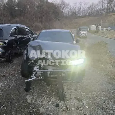 2024, BMW / 320i, 51988 км., gas