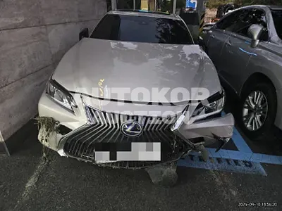 2018, Lexus / ES 300, 91783 км., hybrid