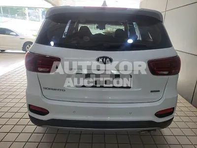 2018, Kia / Sorento, VIN: KNAPG81BBJA444526, 74778 км., diesel