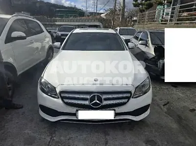 2017, Mercedes-Benz / e220, 111055 км., diesel