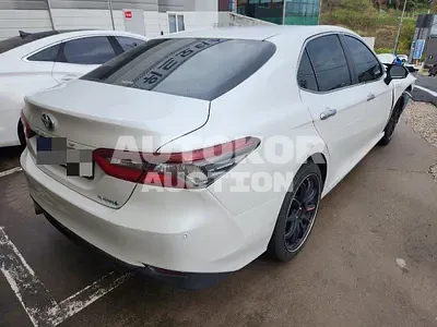 2023, Toyota / camry hybrid, 86870 км., hybrid