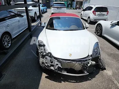 2017, Porsche / 718, VIN: WP0CA2987HS220525, 63372 км., gas