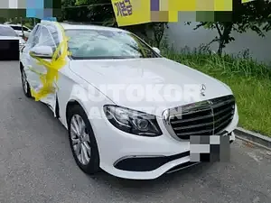 2020, Mercedes-Benz / E 300, VIN: WDDZF4KB5LA708339, 73117 км., gas