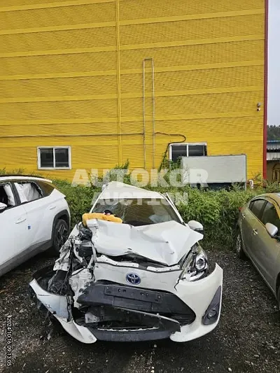 2018, Toyota / Prius C, hybrid
