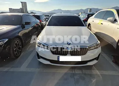 2023, BMW / 523, 40430 км., diesel