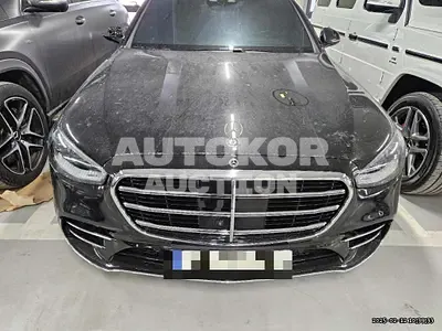2024, Mercedes-Benz / S 500, 17738 км., gas