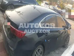 2020, BMW / Z1, VIN: KNAF341BEMA088039, 400000 км., gas
