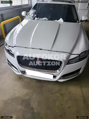 2016, Jaguar / XF, VIN: SAJBB4BN9GCY17755, diesel