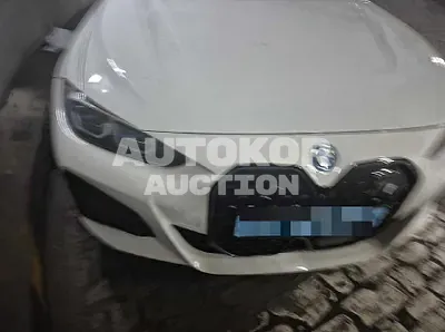 2022, BMW / i4, 62373 км., electric, 211 куб.см.