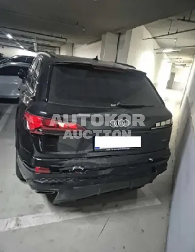 2026, Audi / Q7, 300 км., gas