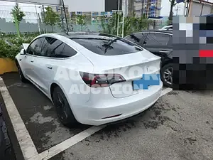 2020, Tesla / Model 3, VIN: 5YJ3E1EB0LF809048, 57921 км., electric