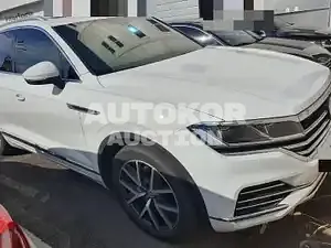 2020, Volkswagen / Touareg, VIN: WVGZZZCRZLD029675, 32695 км., diesel