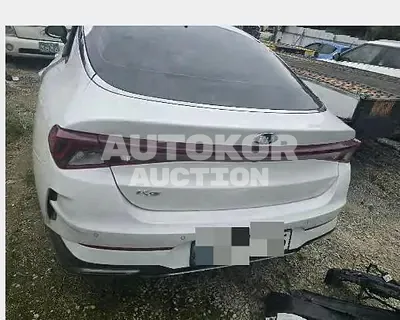 2021, BMW / B5, 49899 км., gas, 1598 куб.см.