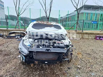 2021, BMW / Z1, 41678 км., gas