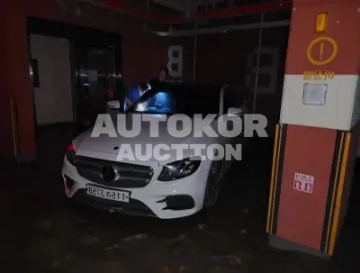 2020, Mercedes-Benz / E 300, VIN: WDDZF4KB4LA705478, gas